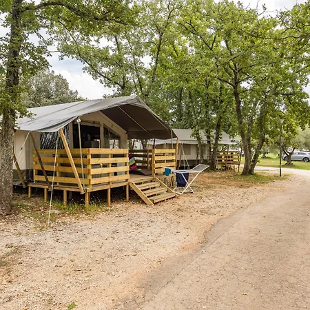 Easyatent Fkk Safari Tent Solaris Naturist - Clothes Free Glamping Porec